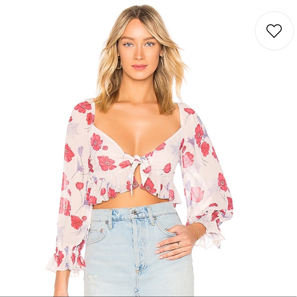 Darling poppy front tie crop top!!!
